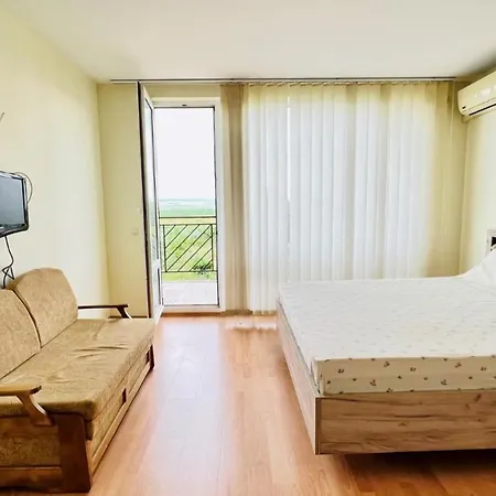 Apartamento Bratanov Holiday