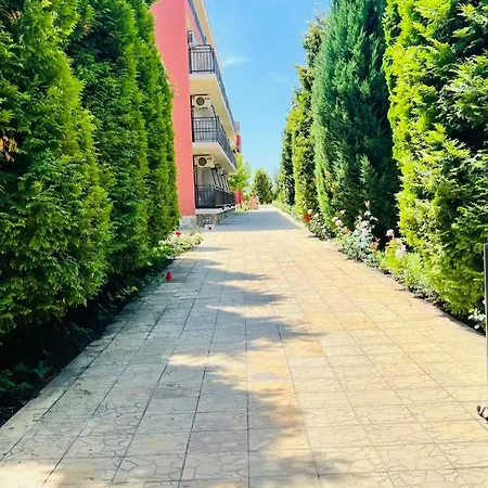 Bratanov Holiday Slăntjev Brjag